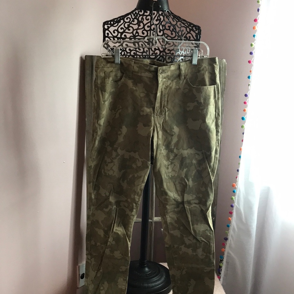 Chaps size 10 pants
